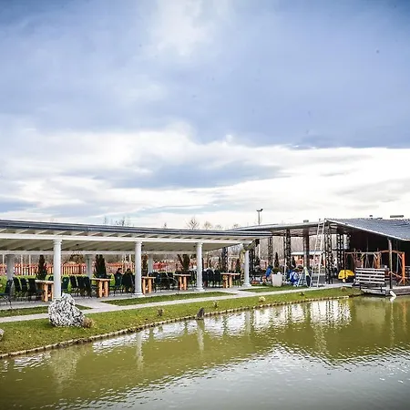 Gasthof Etno Selo Bk Oaza *